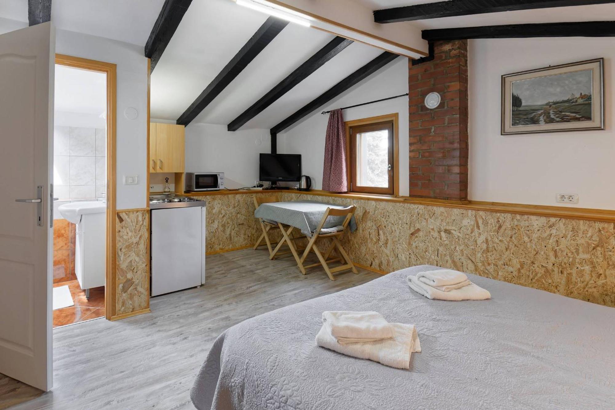 Apartments Smile By Rent Istria โกรชน์ยัน ภายนอก รูปภาพ